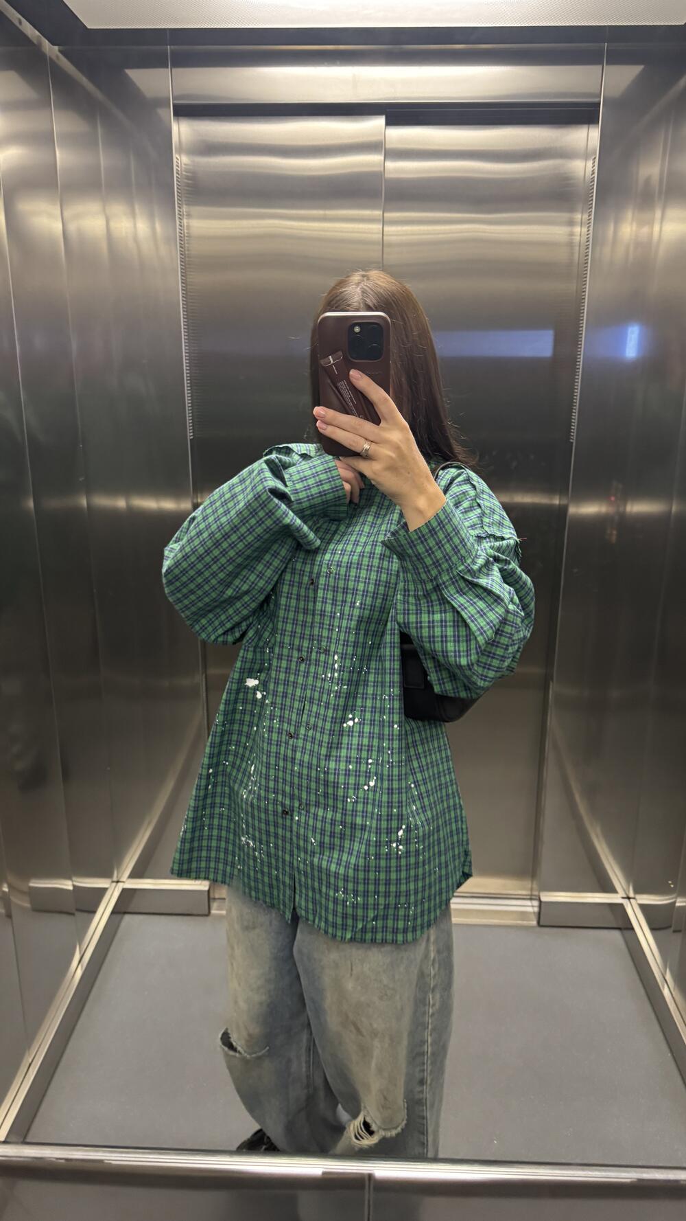 Зелена сорочка у клітинку m/l