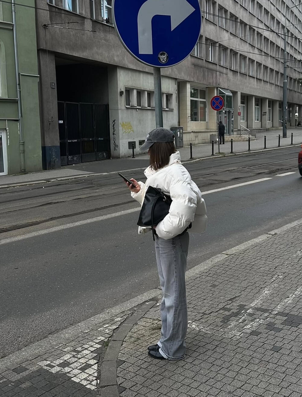 Пуфер "Cropped" Молоко матовий