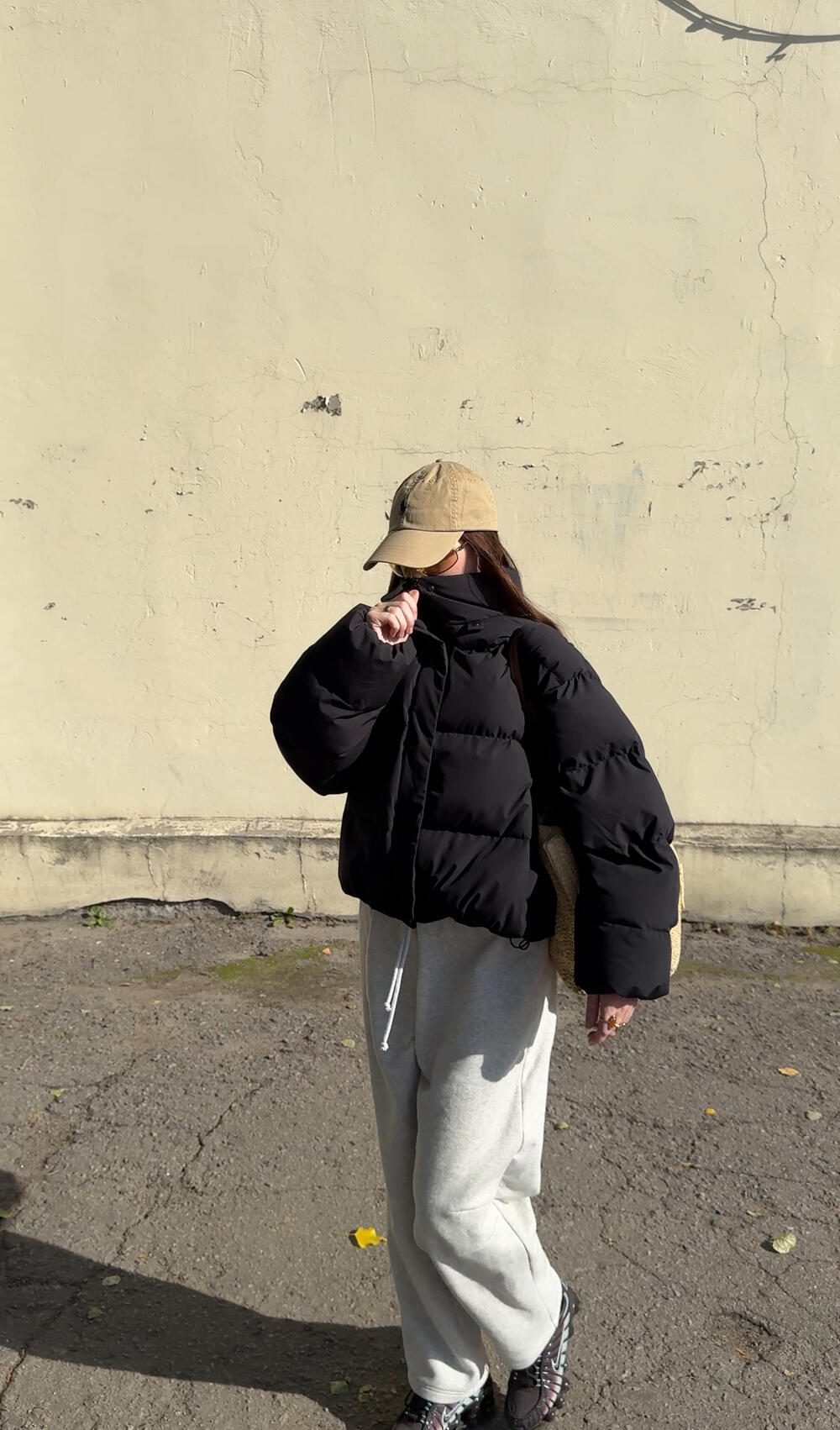 Пуфер "Cropped" Чорний матовий