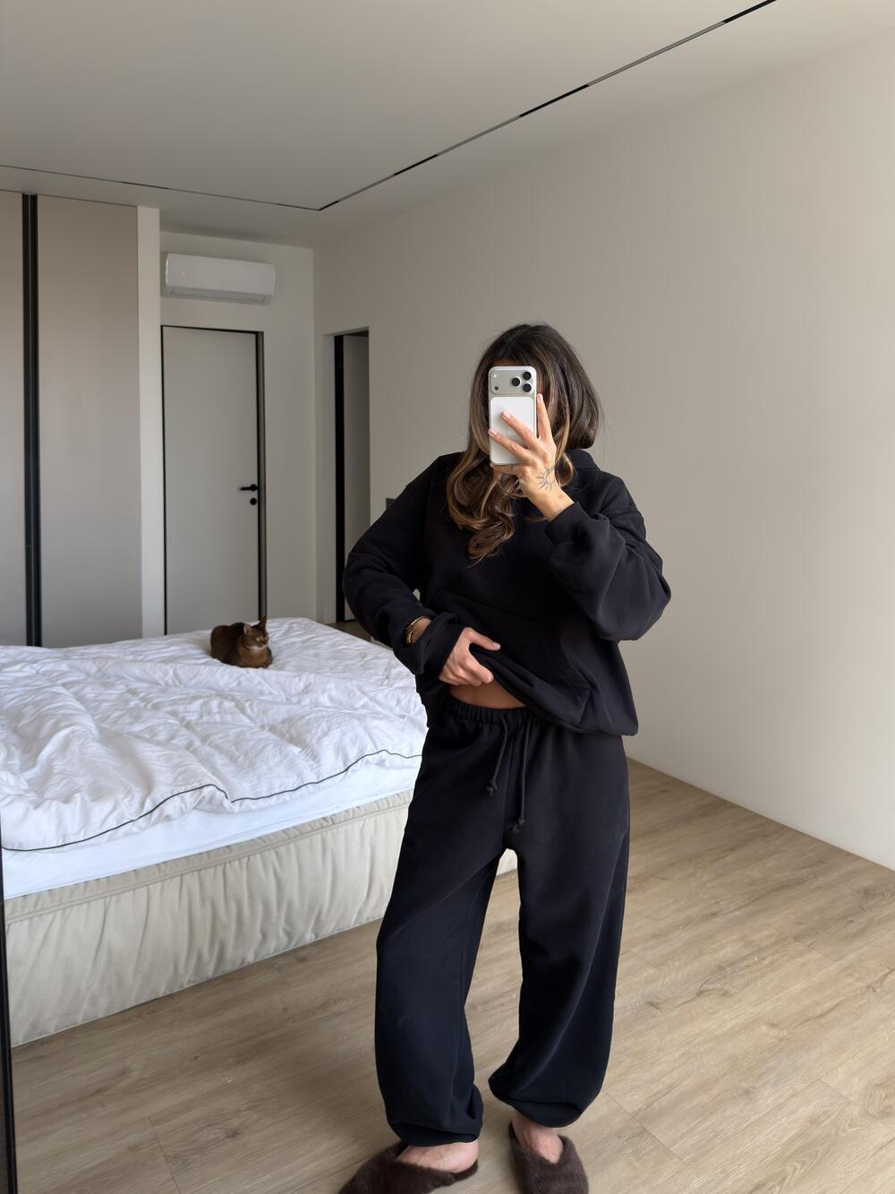 Худі чорний кенгуру s/m