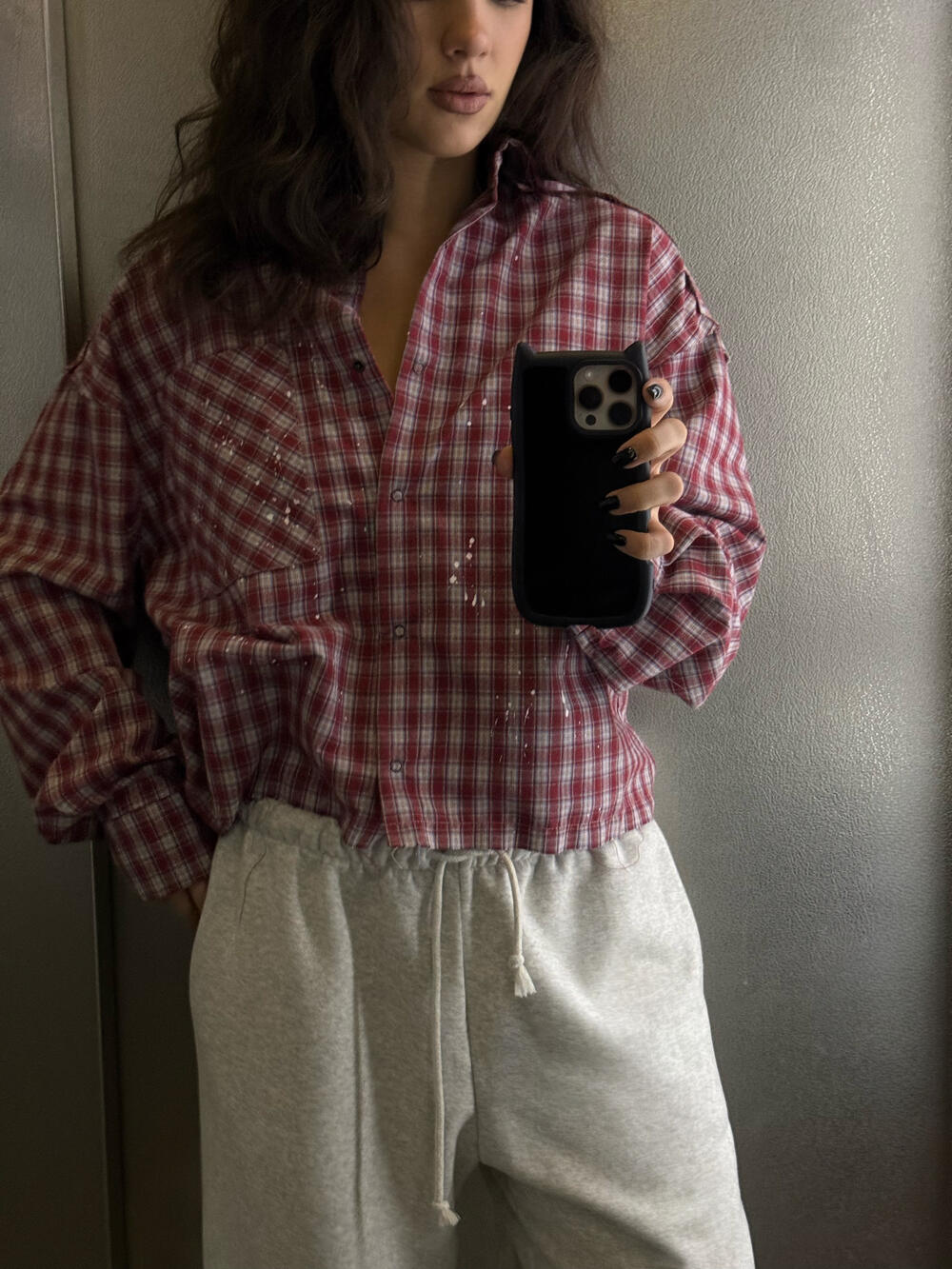 Червона кропнута сорочка у клітинку 