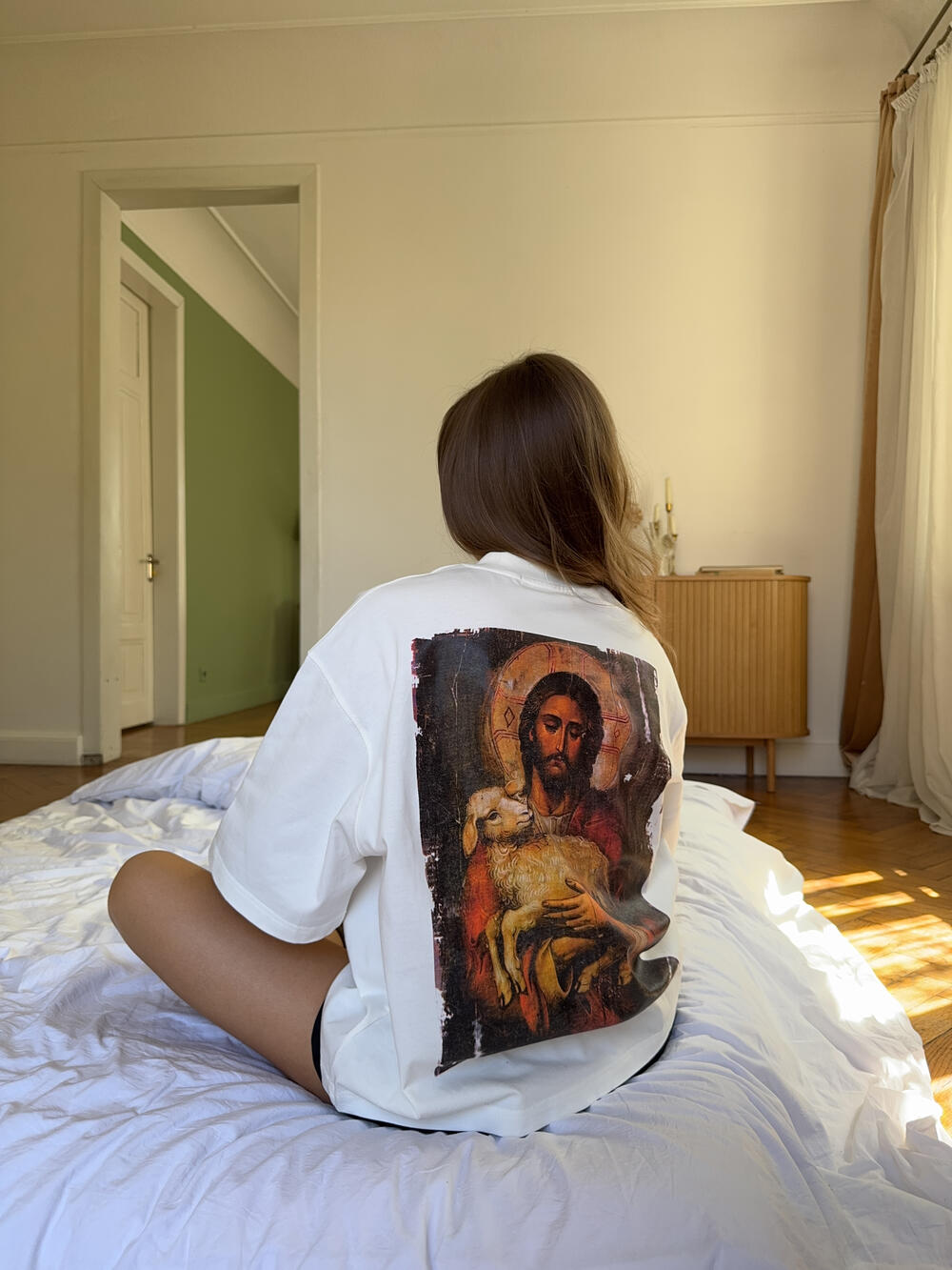 Футболка Jesus Saves 