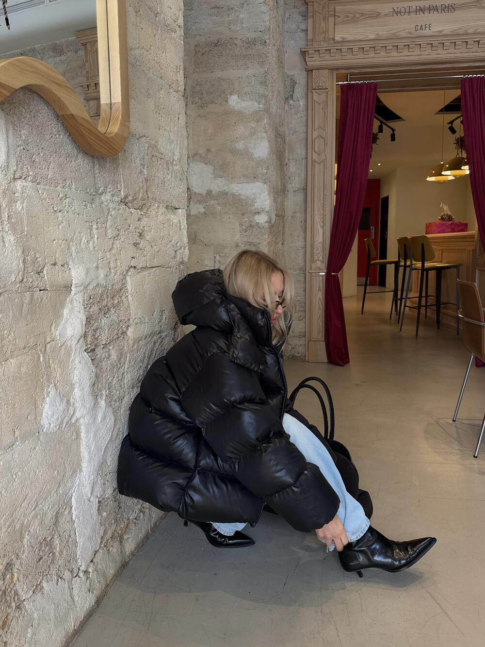 Пуфер 2024 Чорний глянець, Універсал