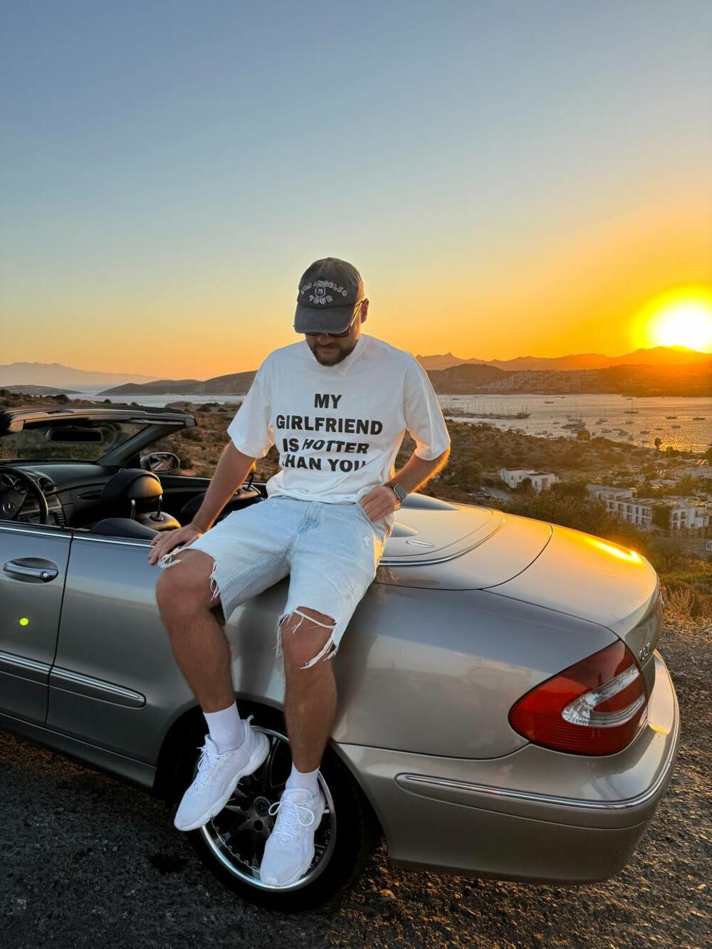 Чоловіча футболка "My girlfriend" 