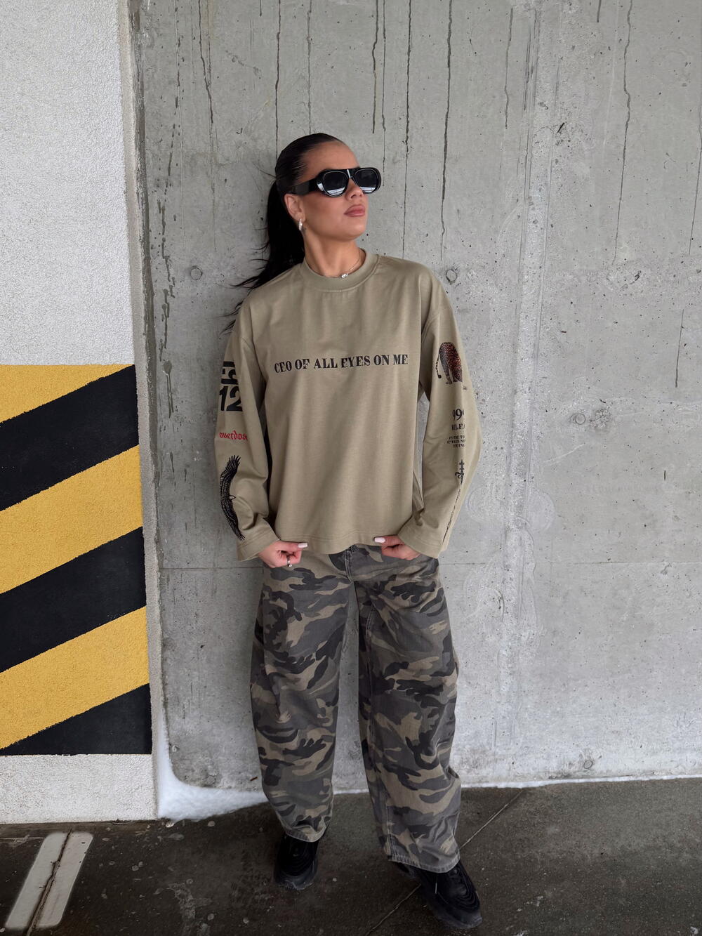 Bad bitches club khaki хакі