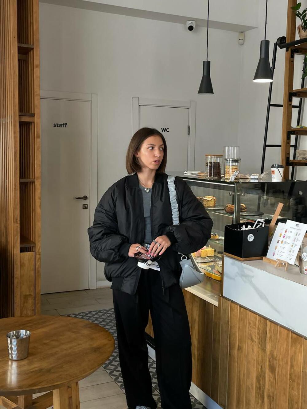 Зимовий бомбер чорний, l/xl