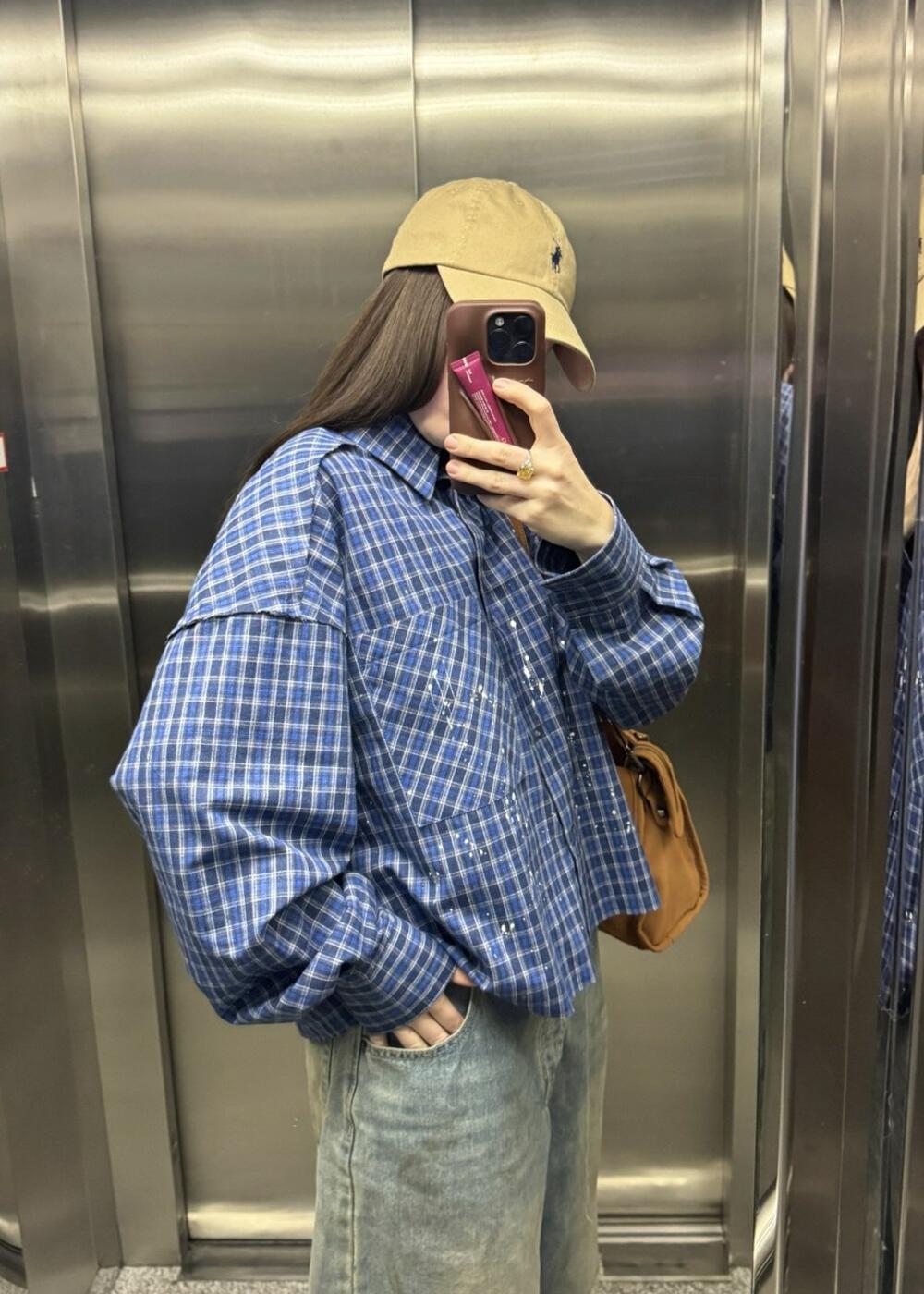 Синя кропнута сорочка у клітинку Універсал