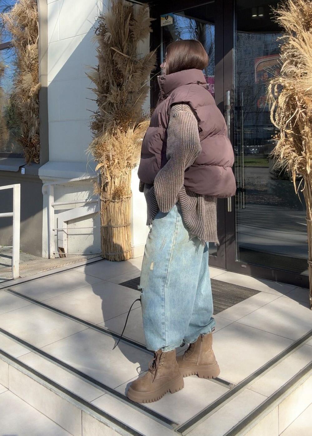 Жилет шоколад, Універсал