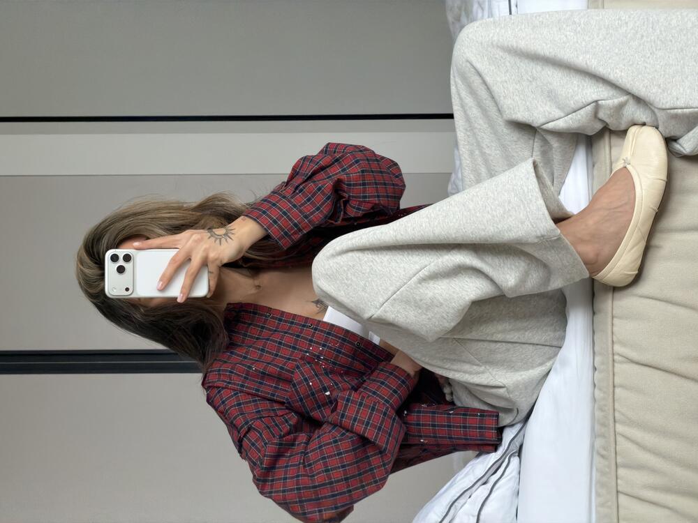 Червона кропнута сорочка у клітинку Універсал