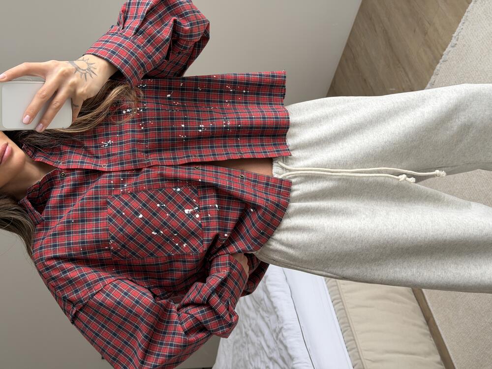 Червона кропнута сорочка у клітинку Універсал