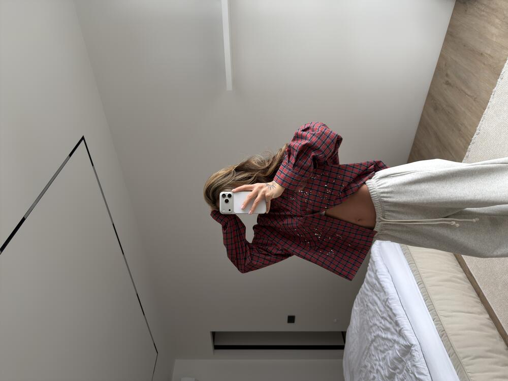 Червона кропнута сорочка у клітинку Універсал