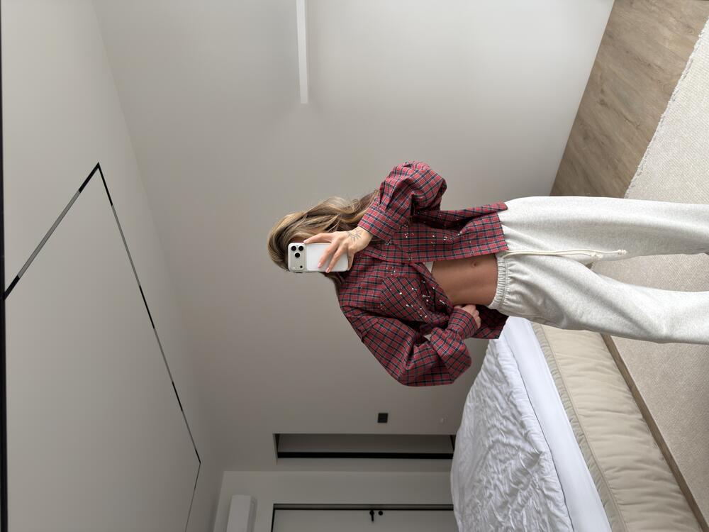 Червона кропнута сорочка у клітинку Універсал