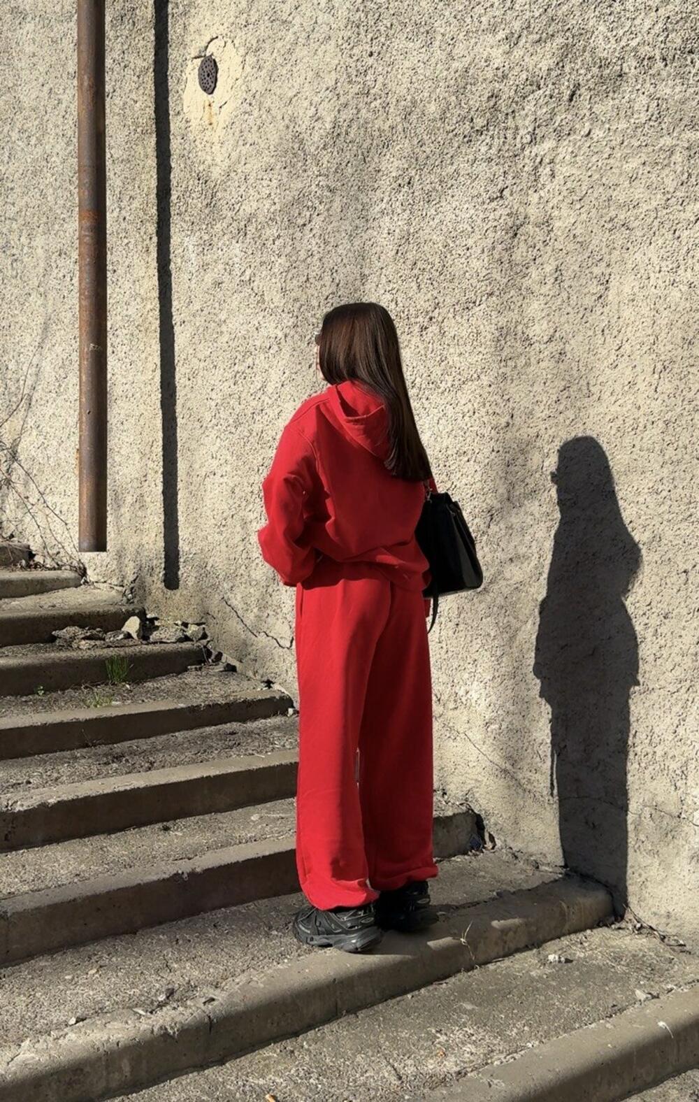 Червоні джогери 95 см, m/l