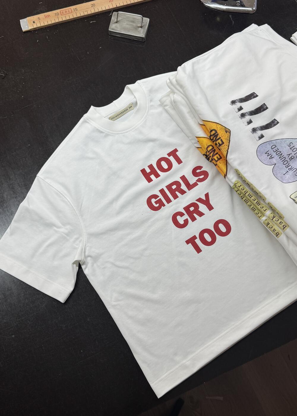 Hot girls cry too 
