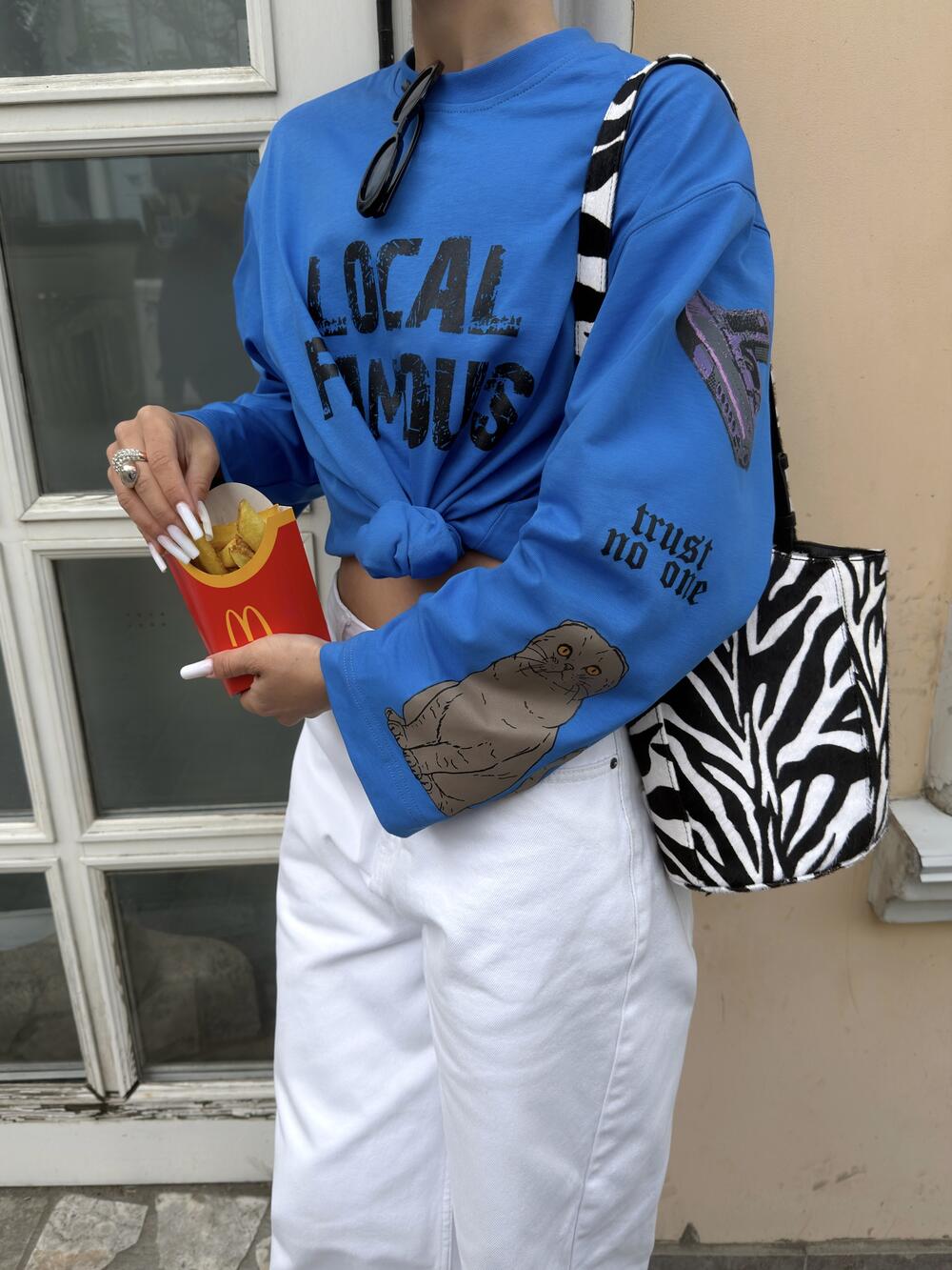 Local famous blue 